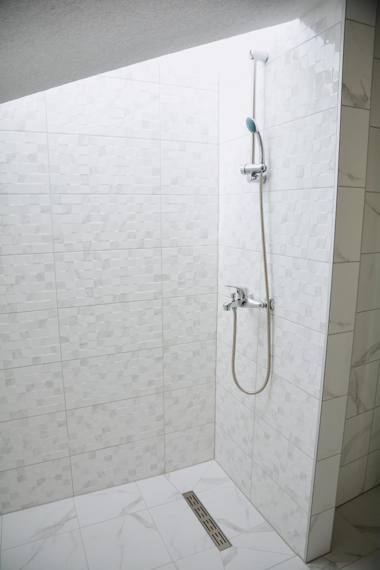 Hotel Divanhana Брчко Экстерьер фото