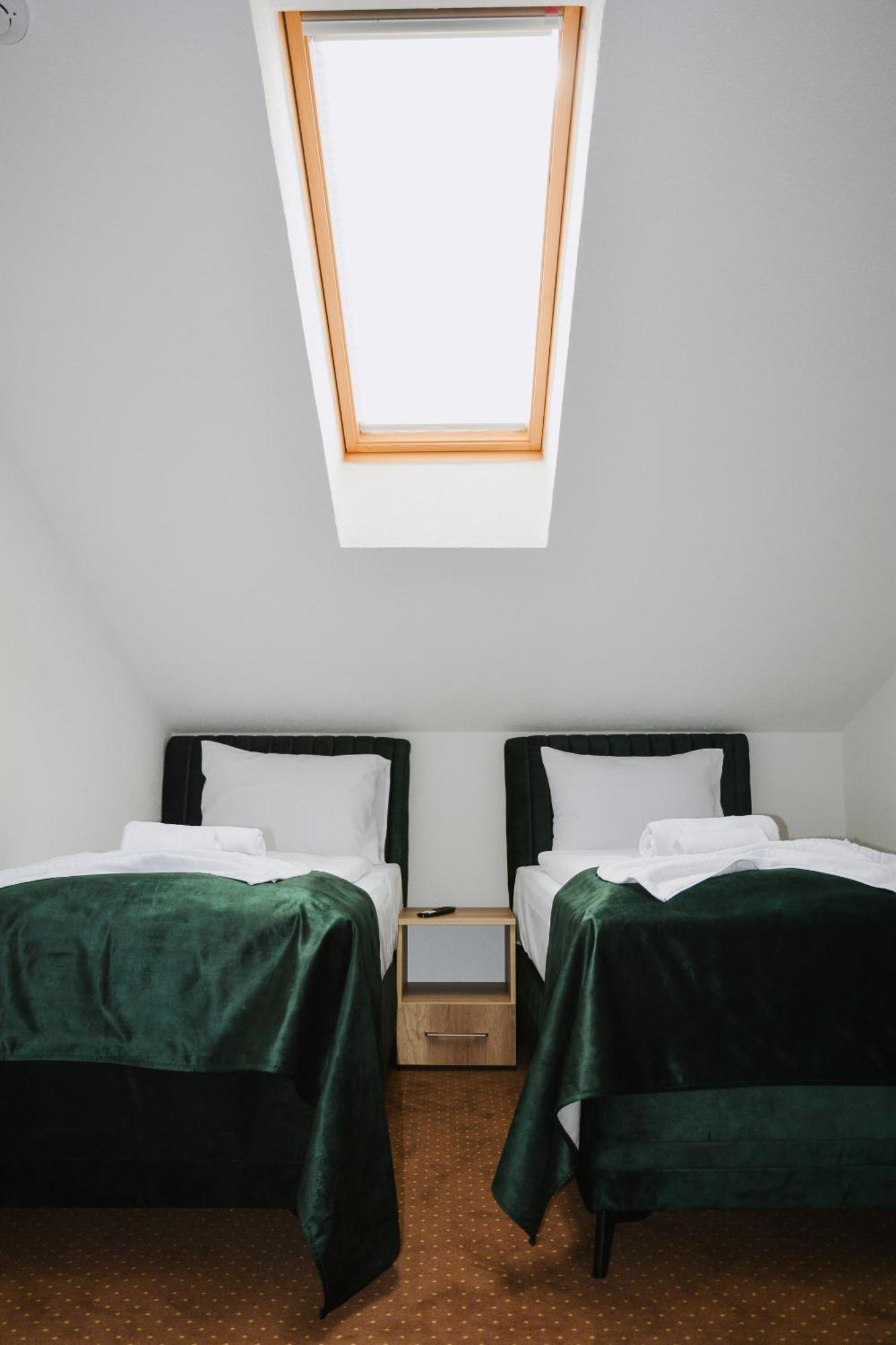 Hotel Divanhana Брчко Экстерьер фото