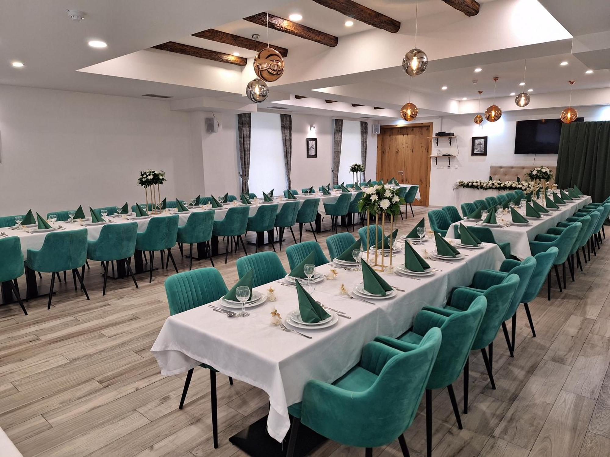 Hotel Divanhana Брчко Экстерьер фото